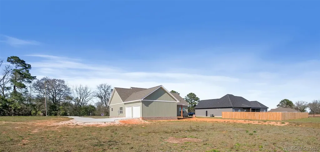 797 Judge Logue Road Newton AL 36352