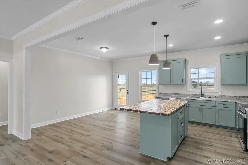 797 Judge Logue Road Newton AL 36352