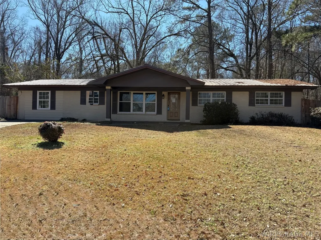 261 Don Circle Ozark AL 36360