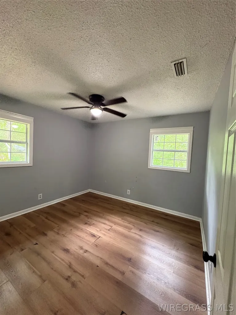 261 Don Circle Ozark AL 36360