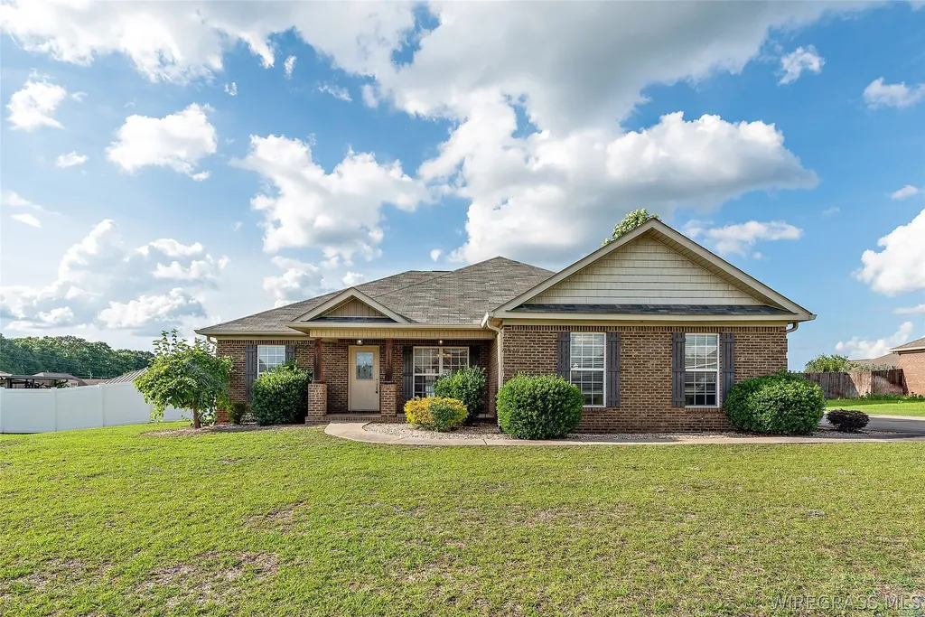 122 Flatrock Drive Enterprise AL 36330