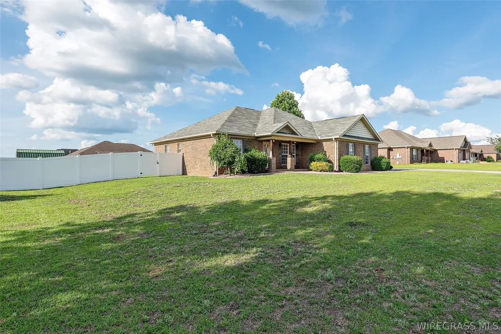 122 Flatrock Drive Enterprise AL 36330