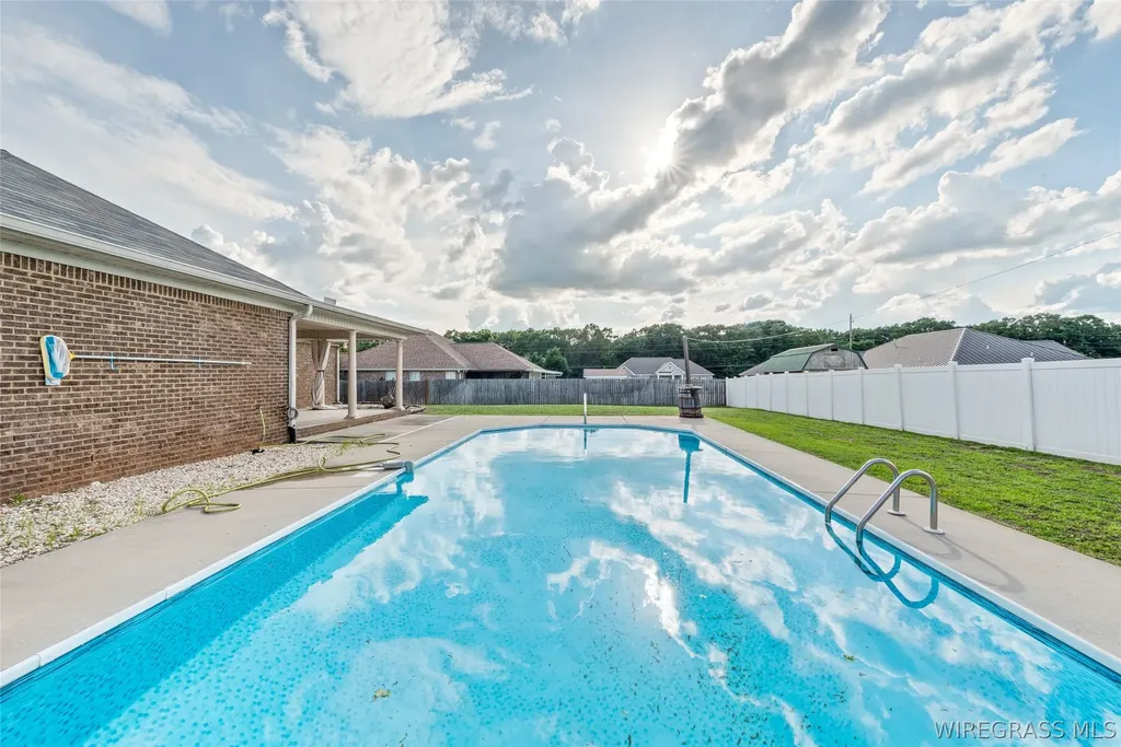 122 Flatrock Drive Enterprise AL 36330