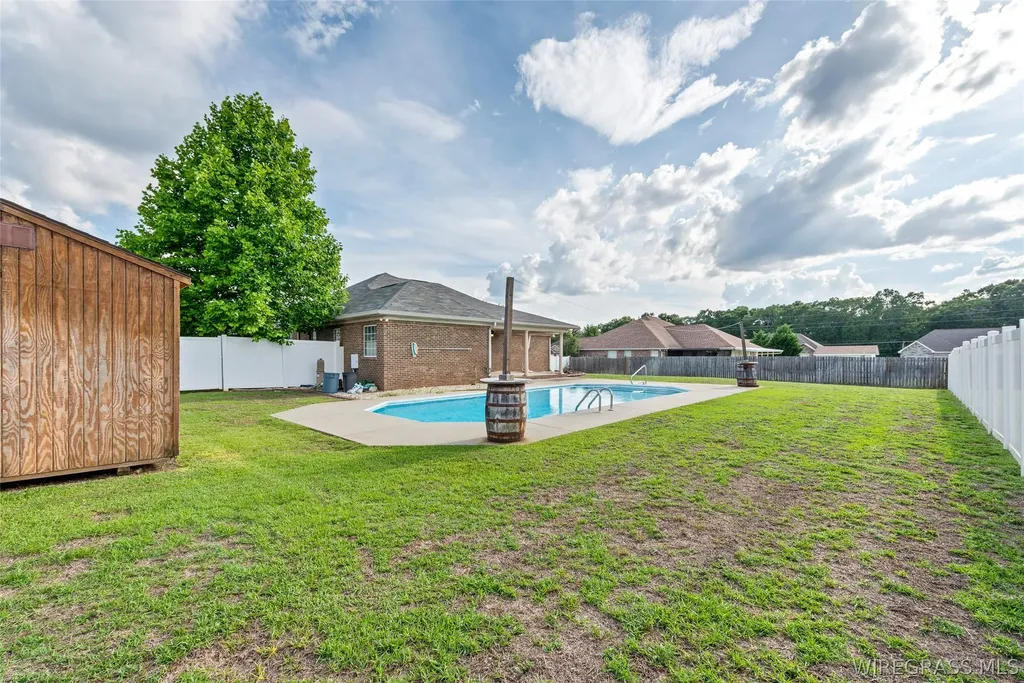 122 Flatrock Drive Enterprise AL 36330