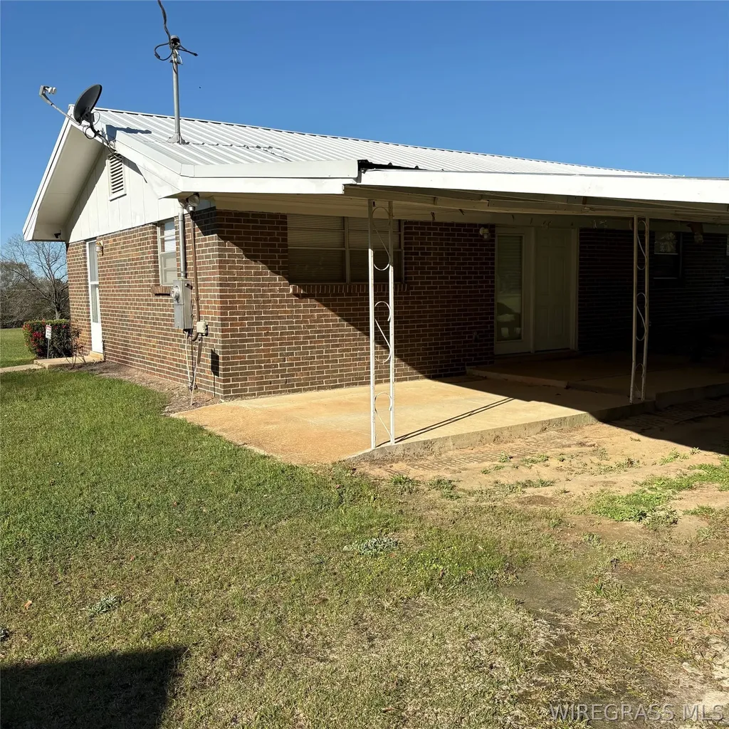 4720 W County Road 19 Ariton AL 36311