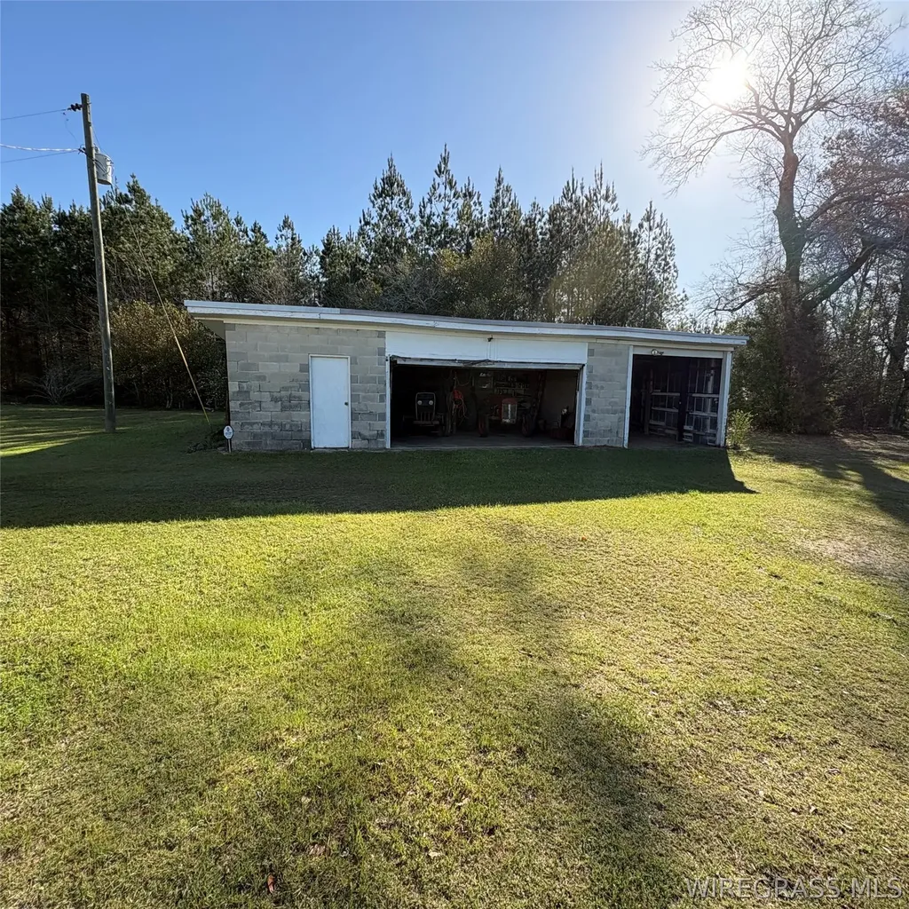 4720 W County Road 19 Ariton AL 36311