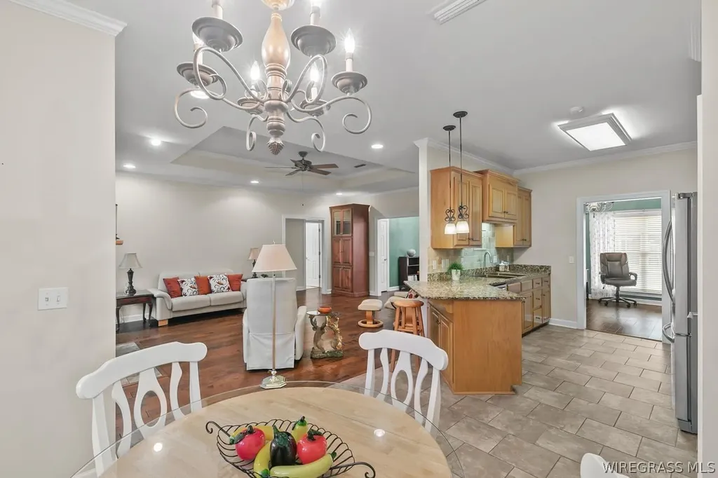 127 Glencoe Way Dothan AL 36305