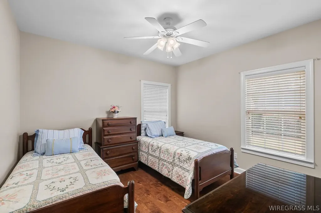 127 Glencoe Way Dothan AL 36305