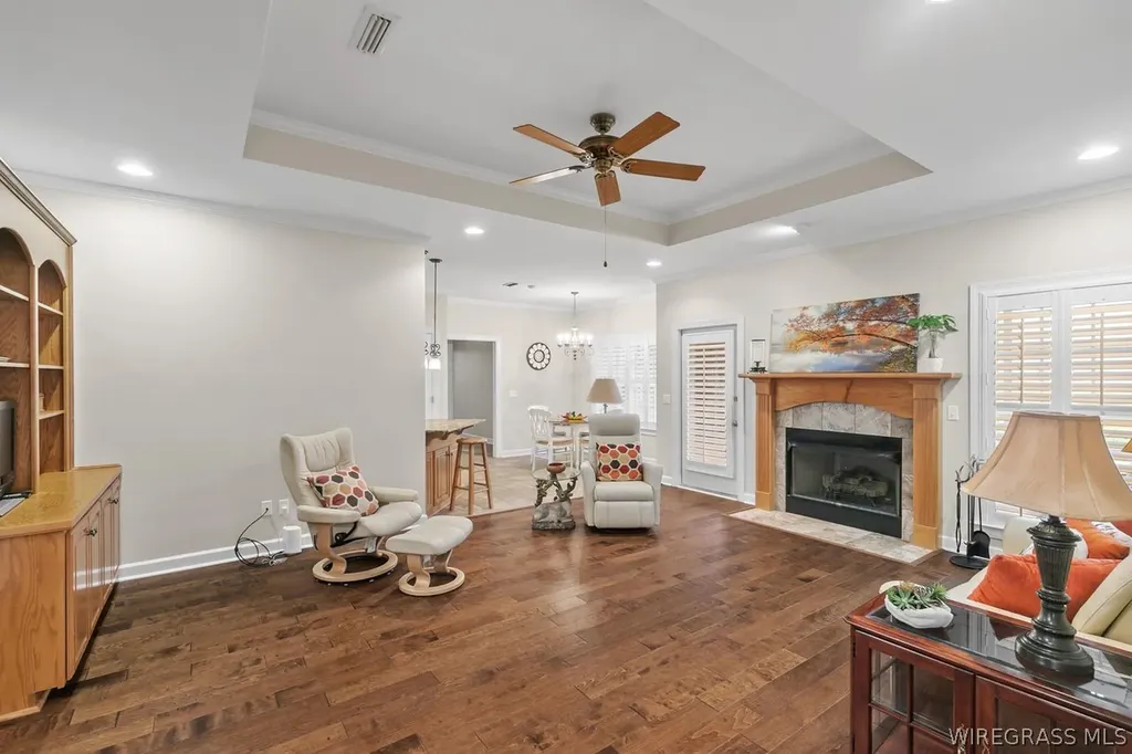 127 Glencoe Way Dothan AL 36305