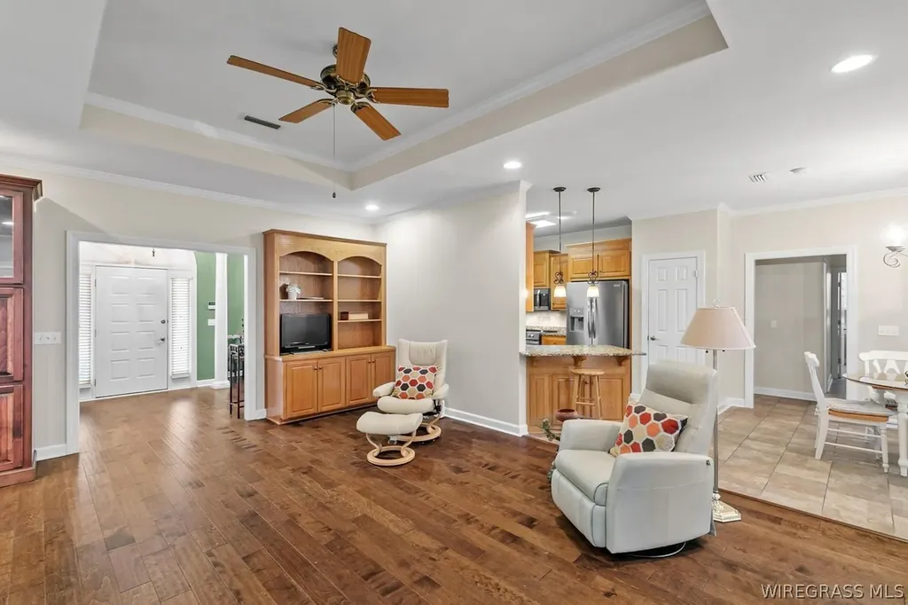 127 Glencoe Way Dothan AL 36305