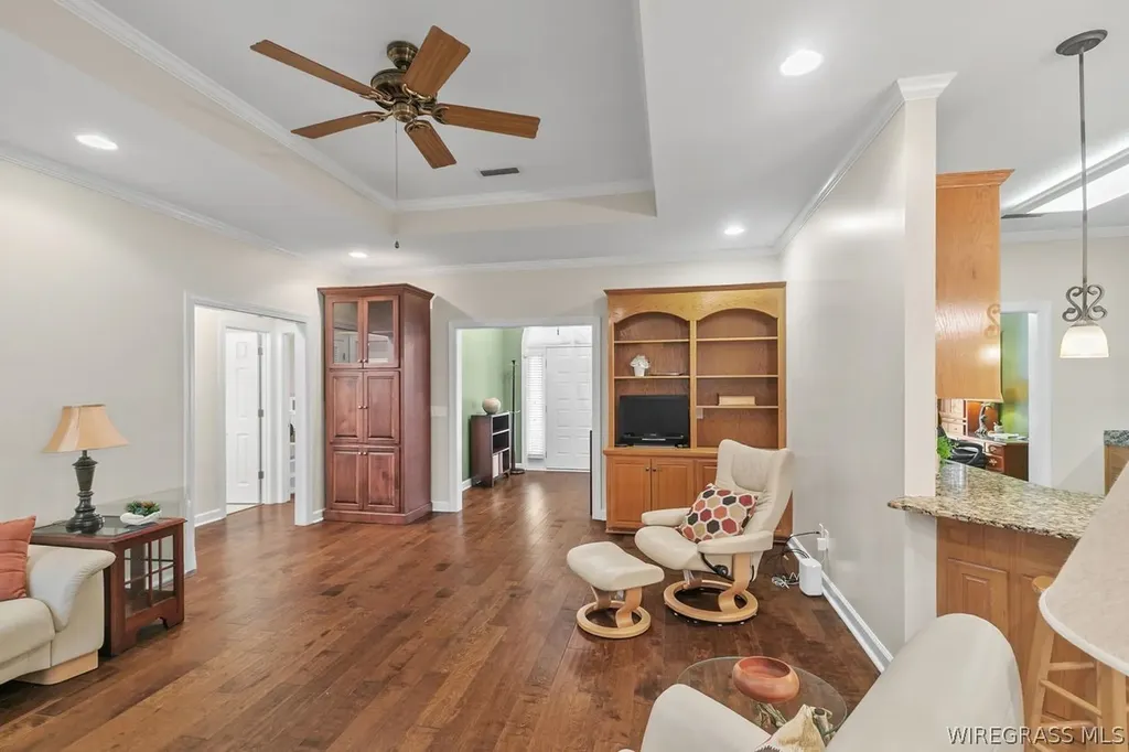 127 Glencoe Way Dothan AL 36305