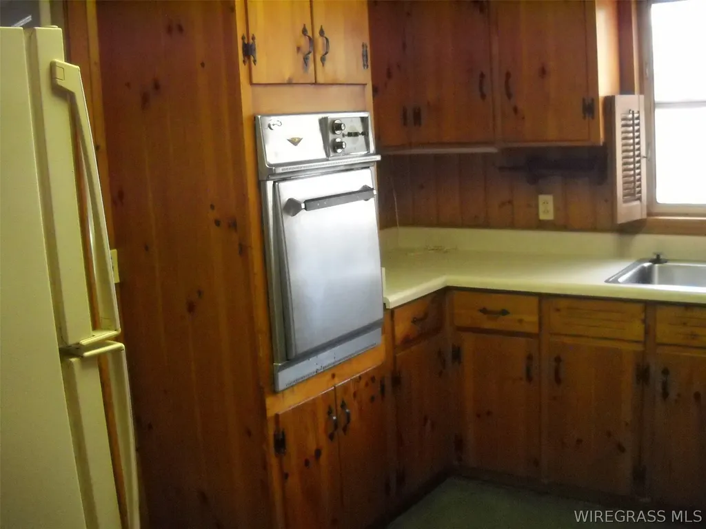 275 White Avenue Ozark AL 36360