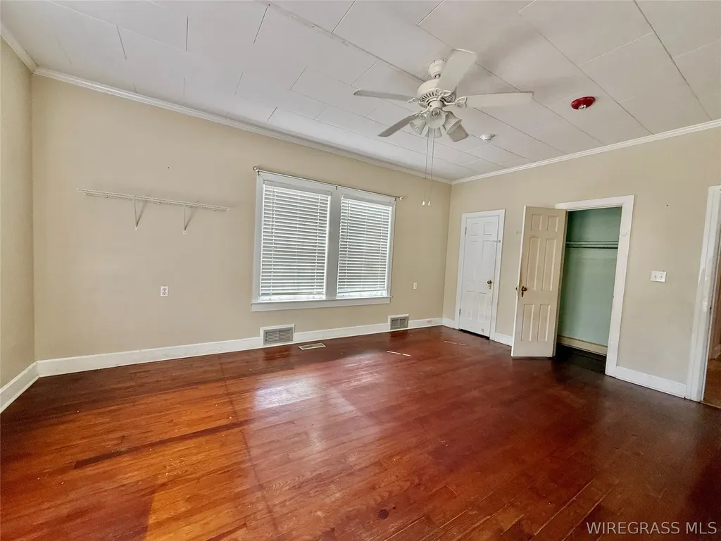 209 W Main Street Hartford AL 36344