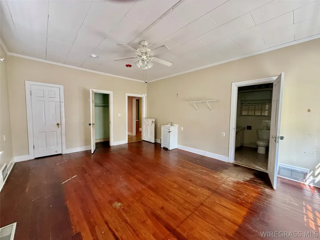 209 W Main Street Hartford AL 36344