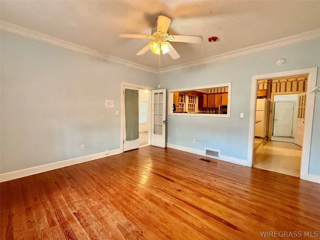 209 W Main Street Hartford AL 36344