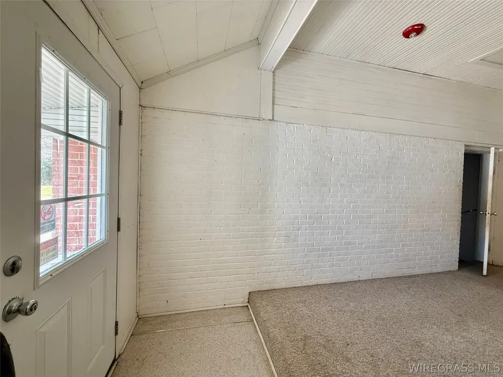 209 W Main Street Hartford AL 36344