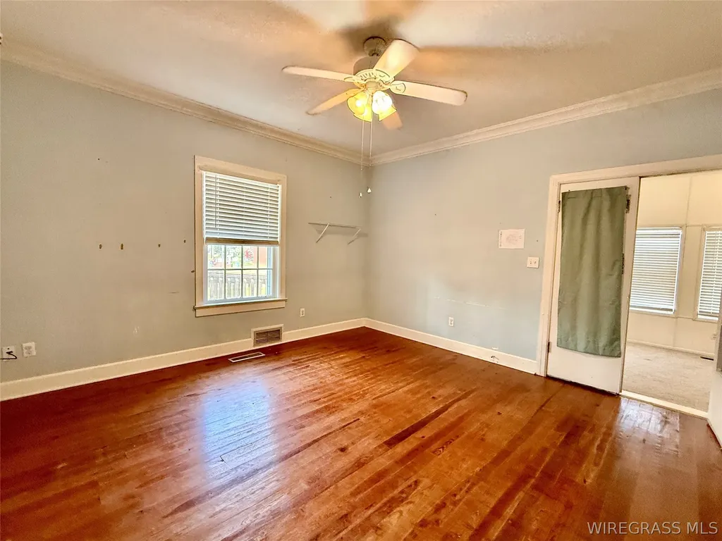 209 W Main Street Hartford AL 36344