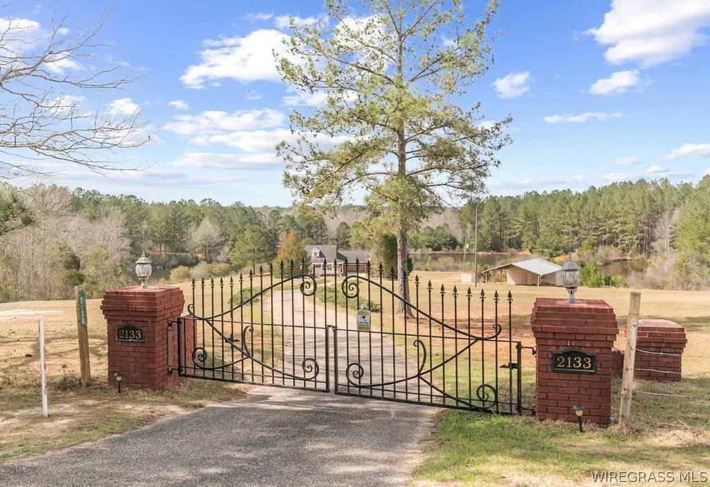 2133 County Road 30 Ozark AL 36360