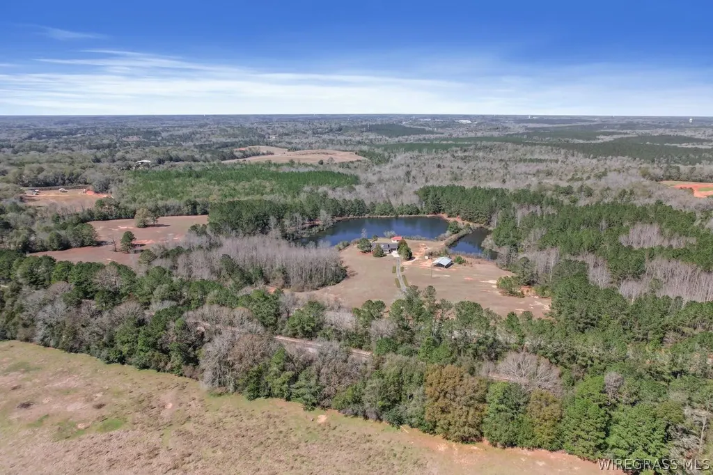 2133 County Road 30 Ozark AL 36360