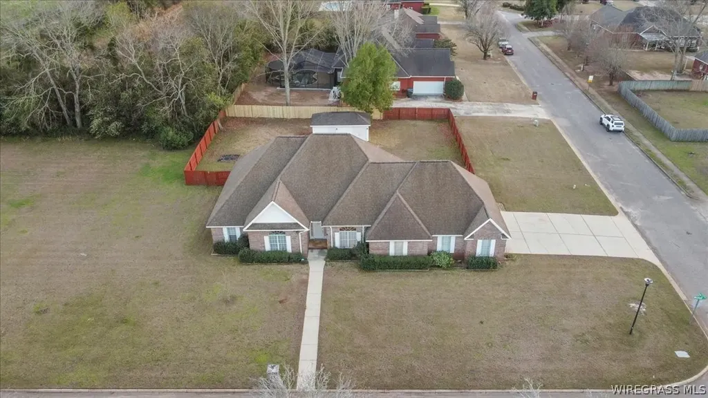 1101 Whitfield Avenue Dothan AL 36305