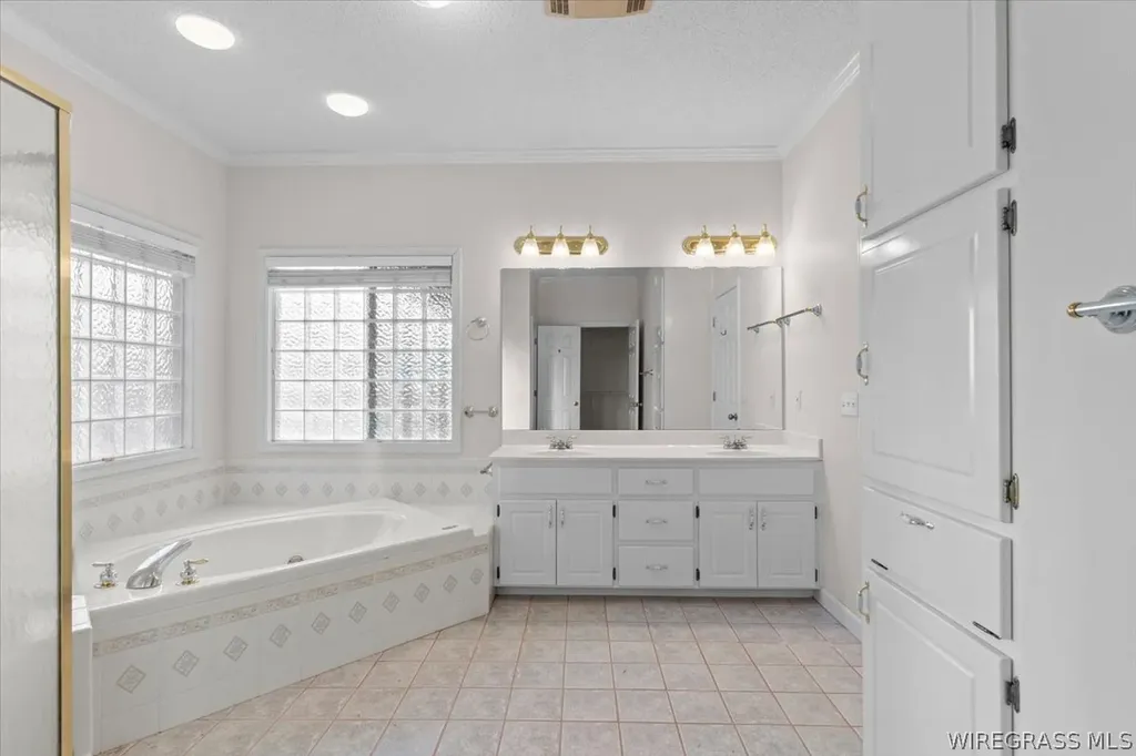 1101 Whitfield Avenue Dothan AL 36305