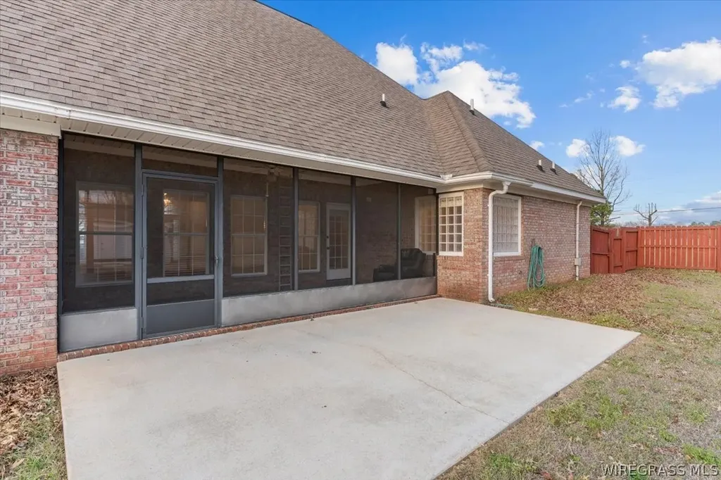 1101 Whitfield Avenue Dothan AL 36305