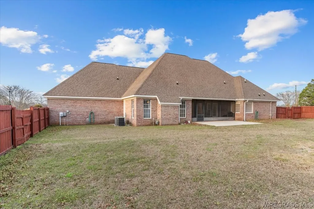 1101 Whitfield Avenue Dothan AL 36305