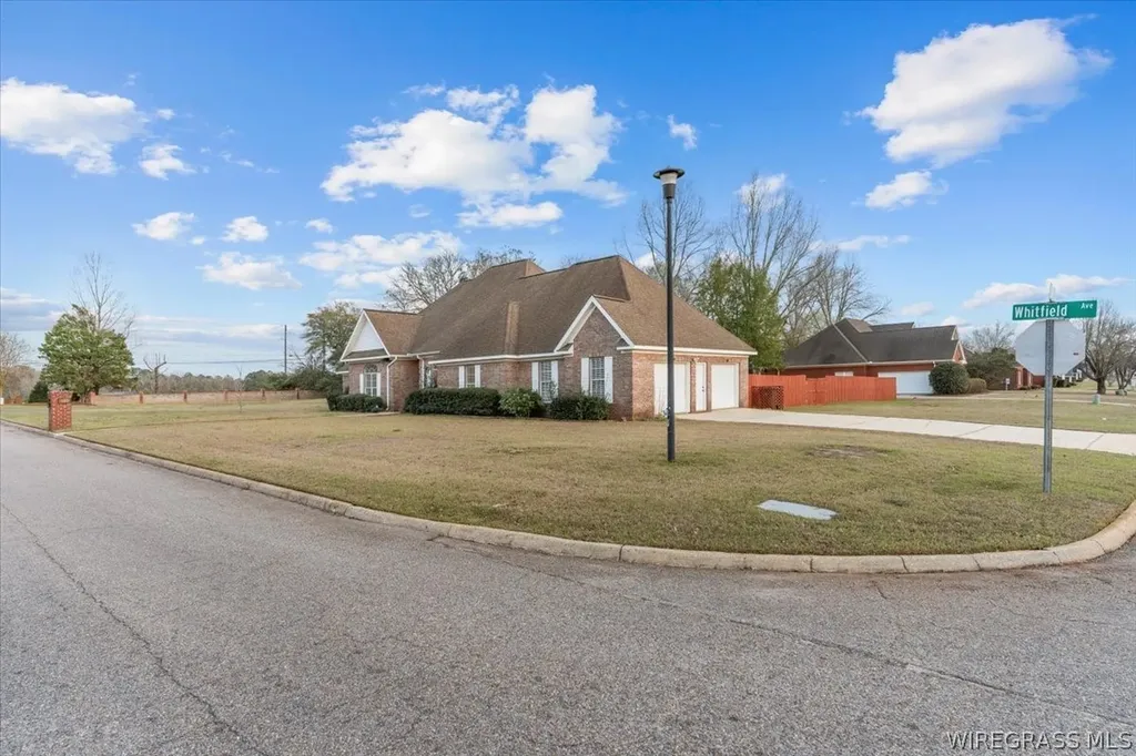 1101 Whitfield Avenue Dothan AL 36305