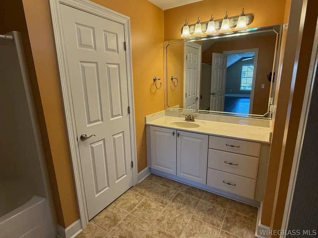 317 Hidden Creek Circle Dothan AL 36301