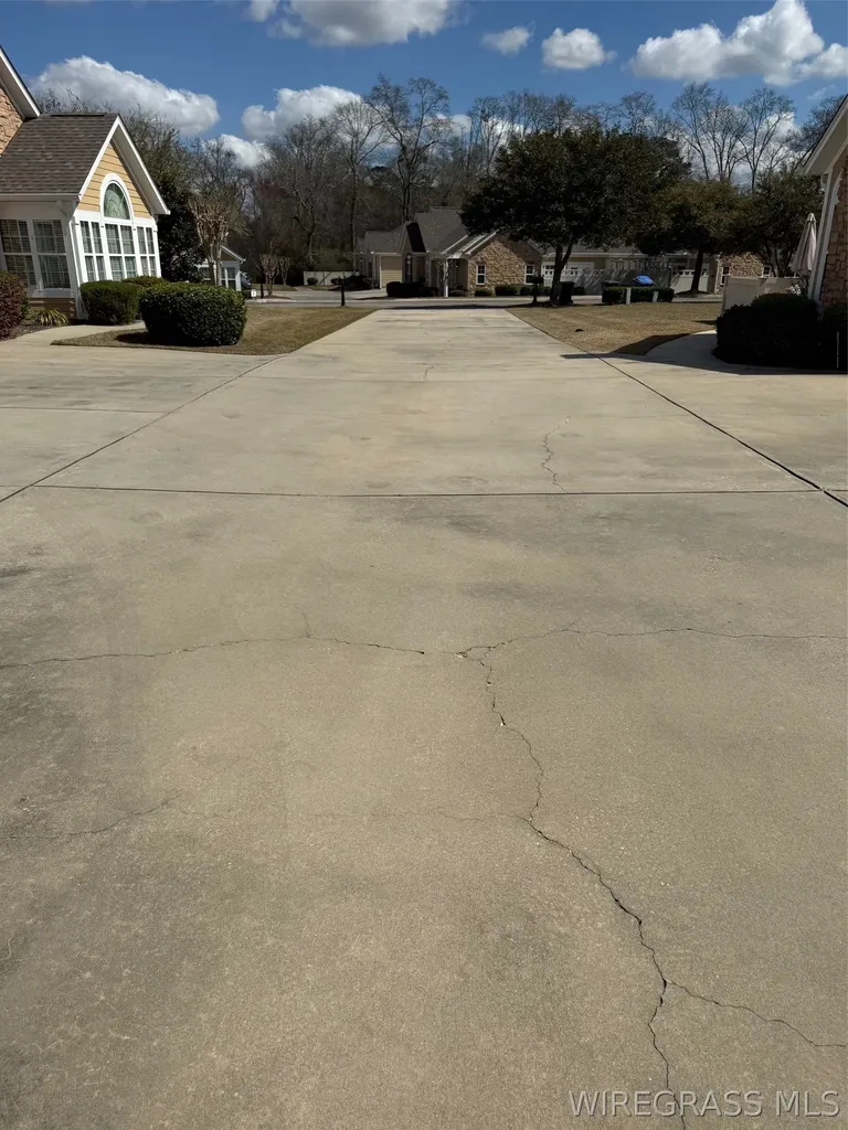 317 Hidden Creek Circle Dothan AL 36301