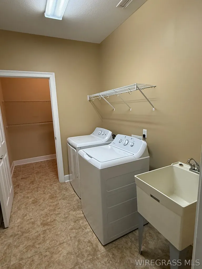 317 Hidden Creek Circle Dothan AL 36301