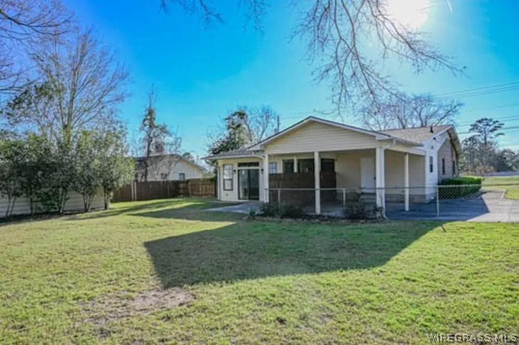 928 E Lee Street Enterprise AL 36330