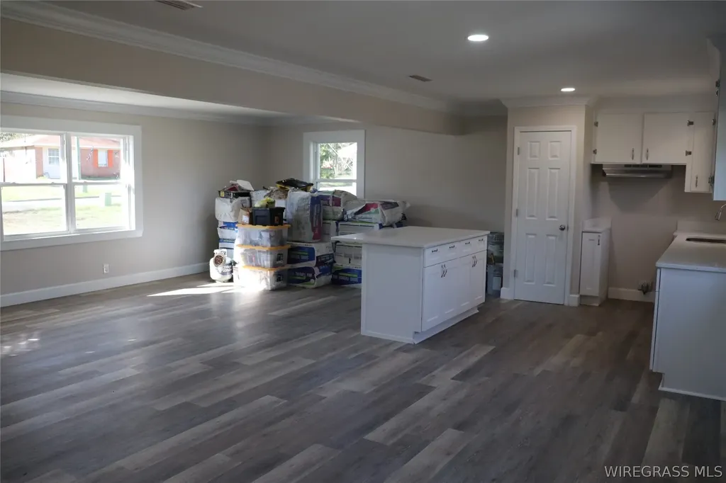 136 Dauphin Street Enterprise AL 36330