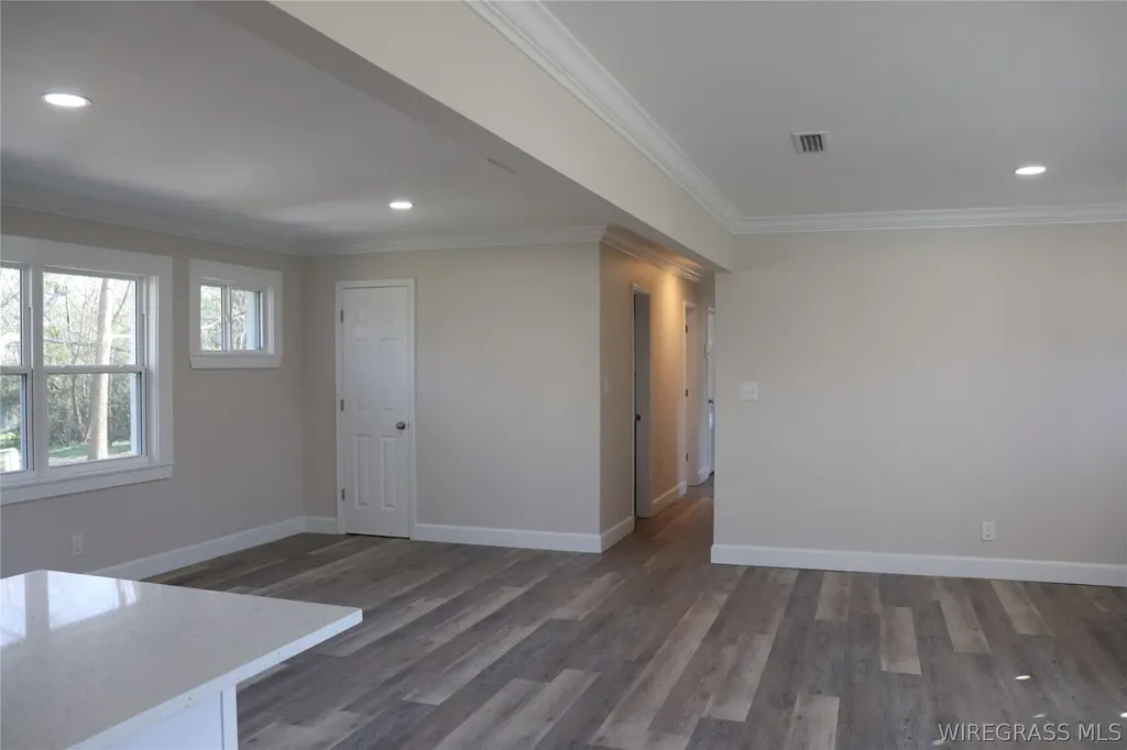 136 Dauphin Street Enterprise AL 36330