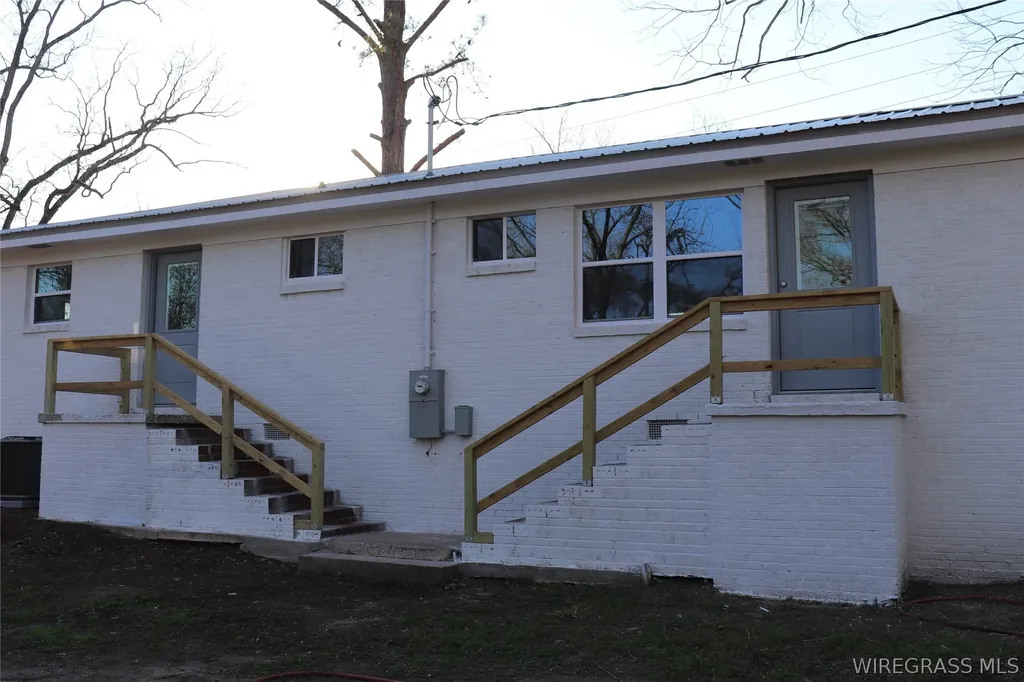 136 Dauphin Street Enterprise AL 36330