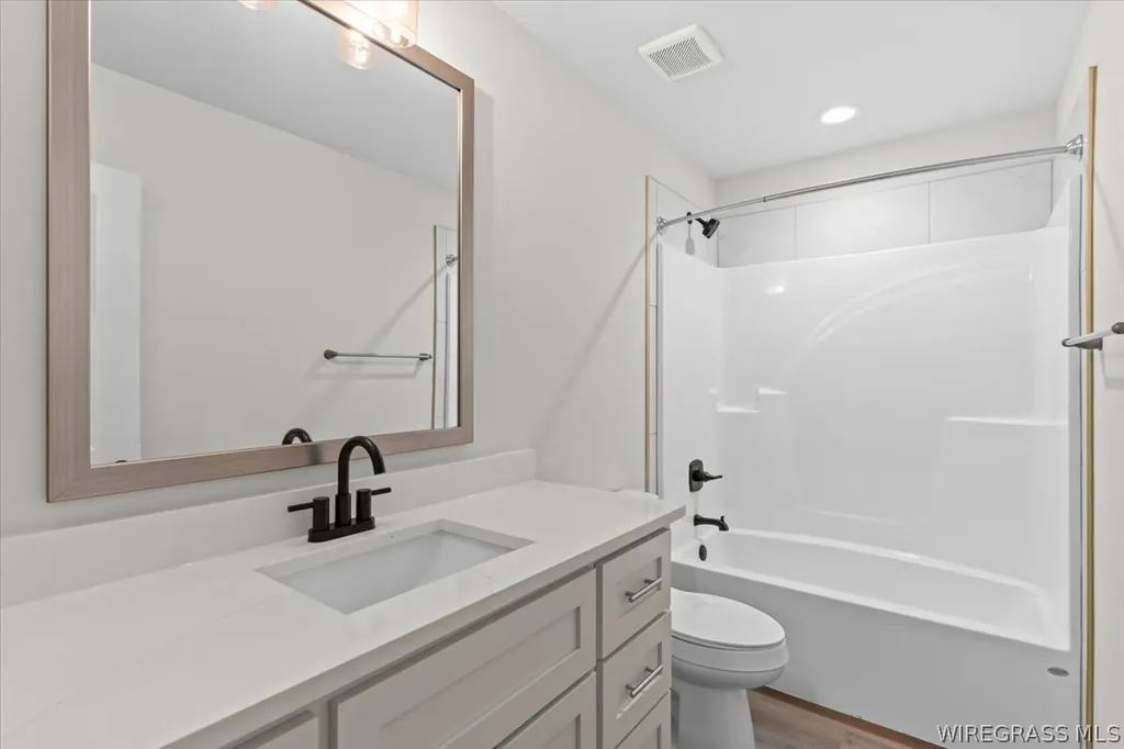 102 Firethorn Way Enterprise AL 36330