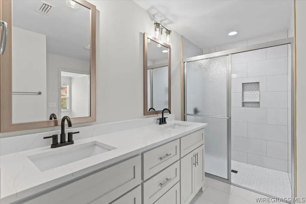 102 Firethorn Way Enterprise AL 36330