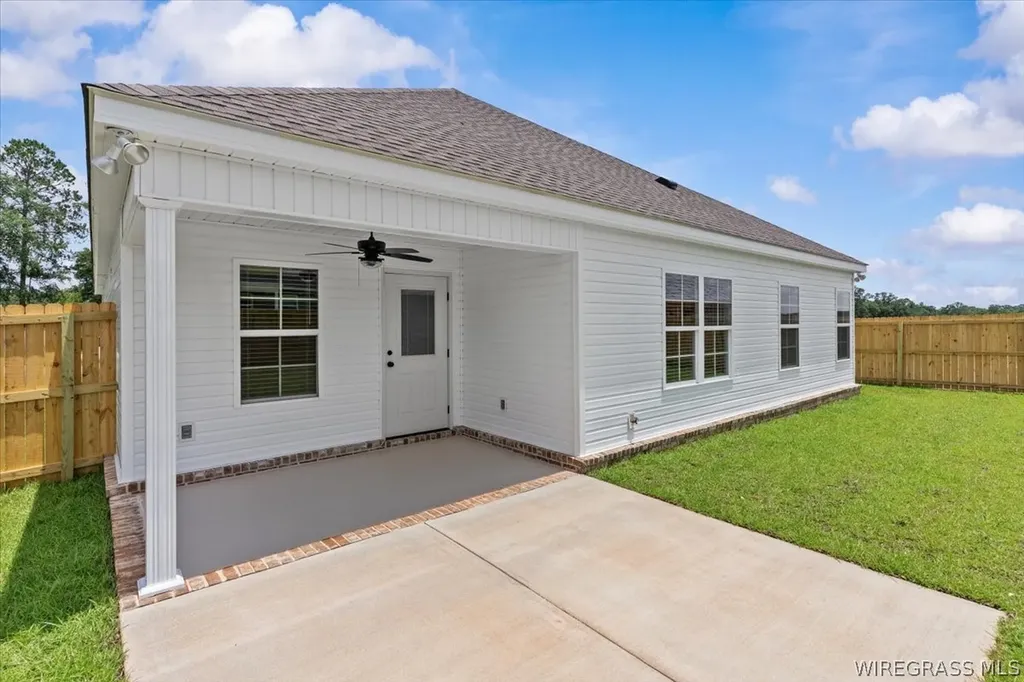 102 Firethorn Way Enterprise AL 36330