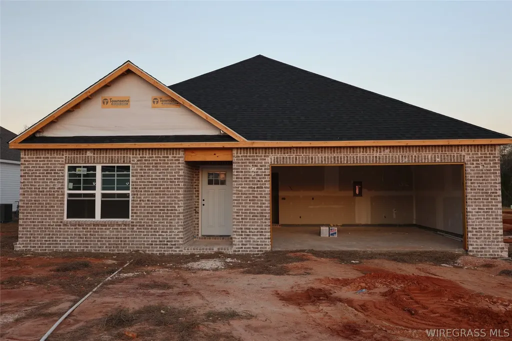103 Orchid Way Enterprise AL 36330