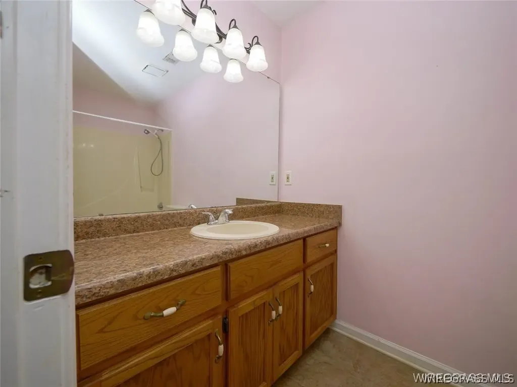 112 Courtland Drive Enterprise AL 36330