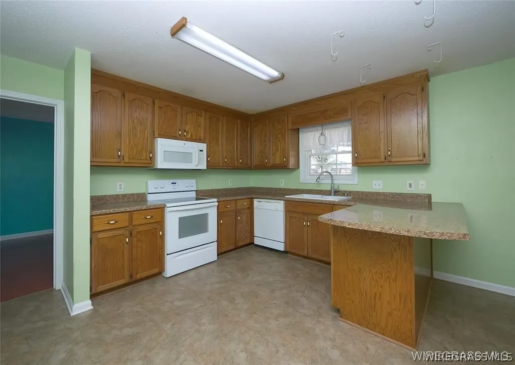112 Courtland Drive Enterprise AL 36330
