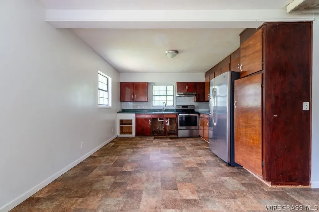 245 W Main Street Daleville AL 36322