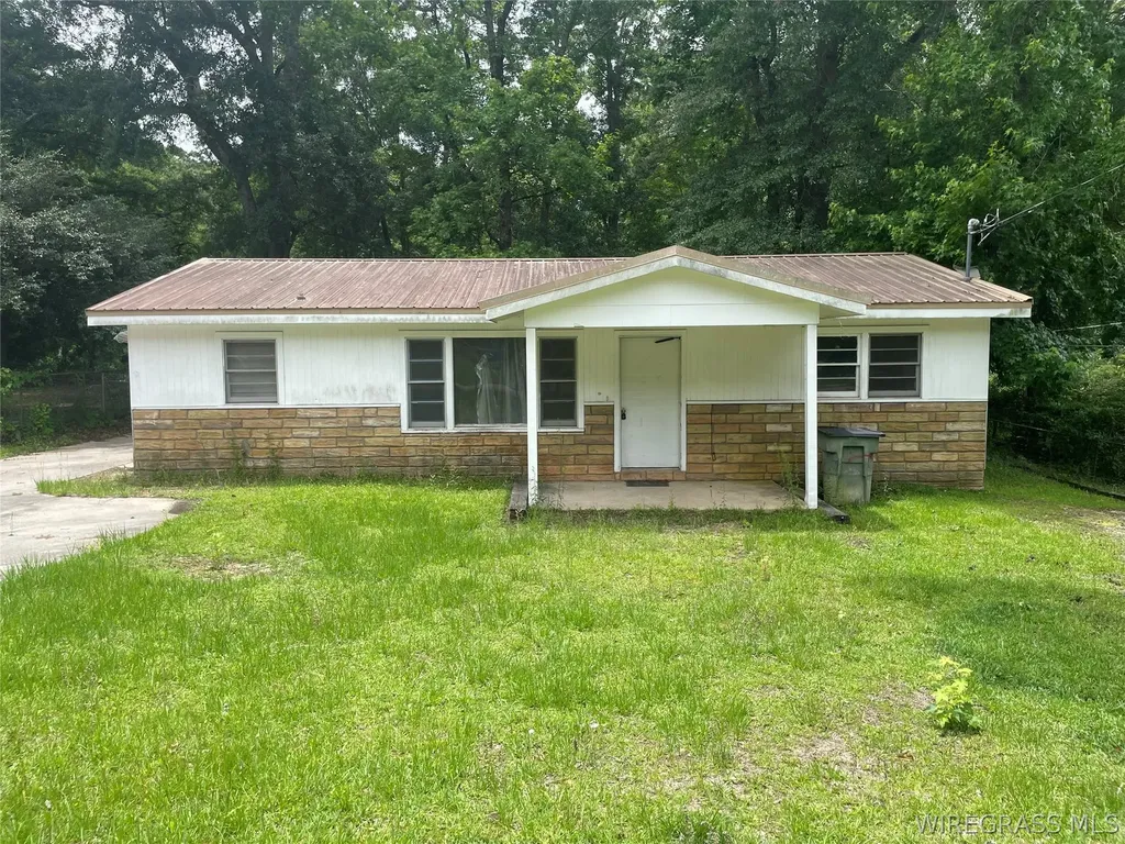 558 Willa Street Ozark AL 36360