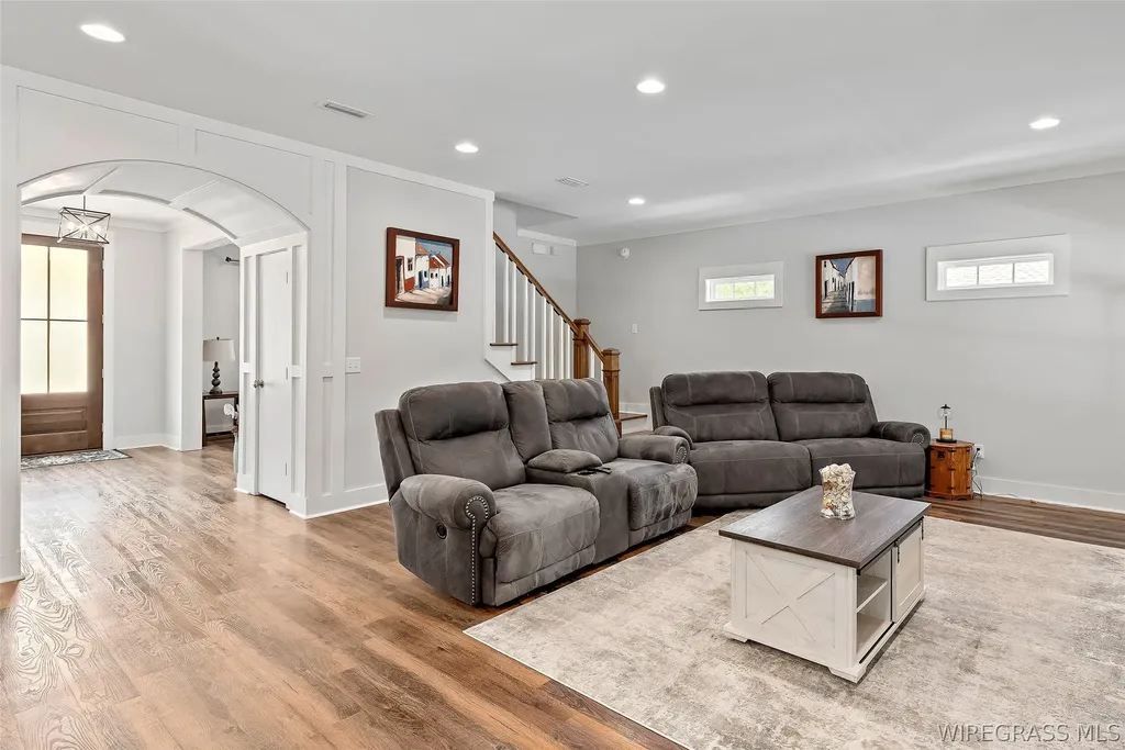 105 Gary Court Dothan AL 36303