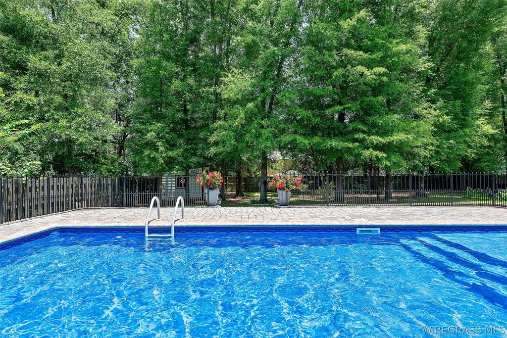 105 Gary Court Dothan AL 36303