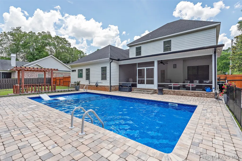 105 Gary Court Dothan AL 36303