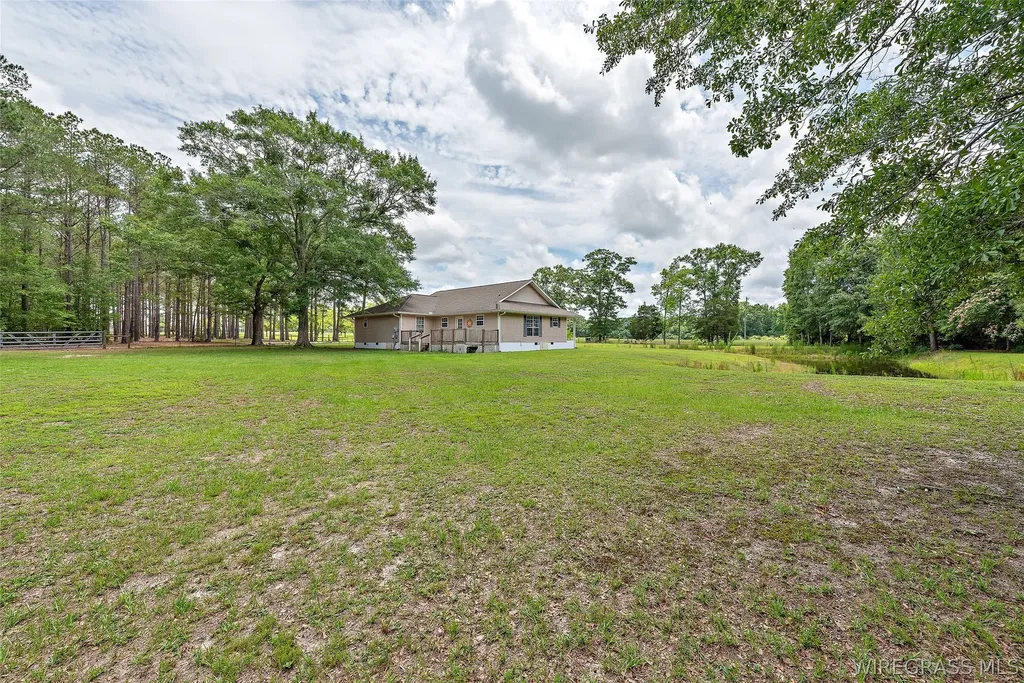 13308 W State Highway 52 Highway Samson AL 36477