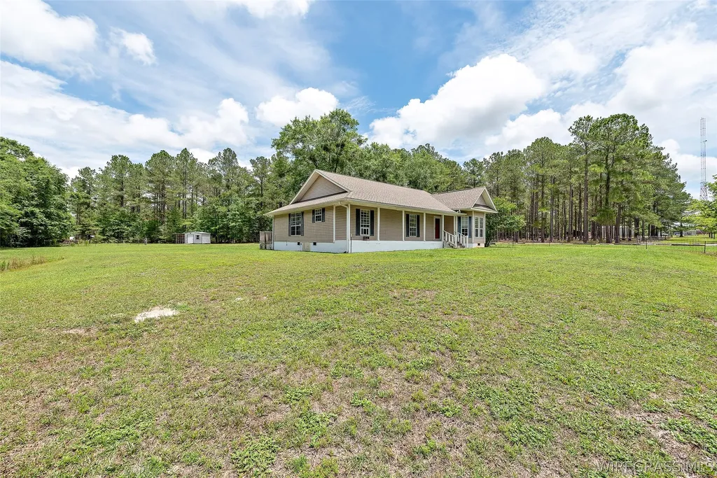 13308 W State Highway 52 Highway Samson AL 36477