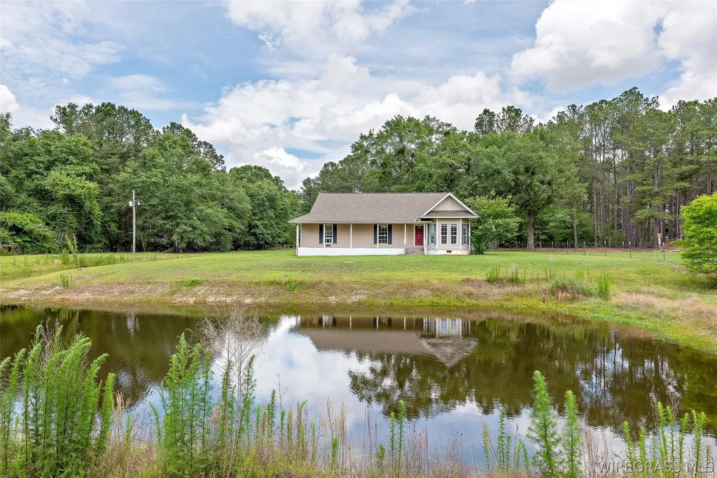 13308 W State Highway 52 Highway Samson AL 36477