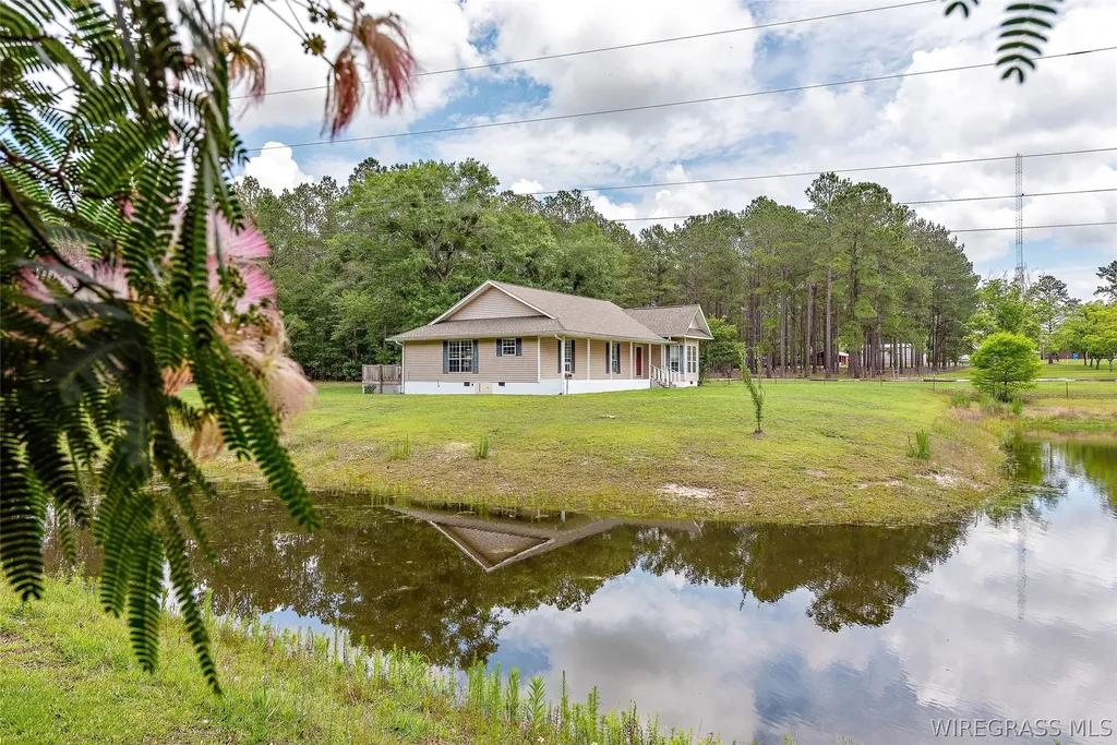 13308 W State Highway 52 Highway Samson AL 36477